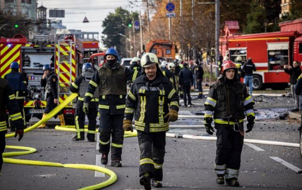  Спасатели нашли еще два тела в Киеве после атаки россиян 29 декабря 