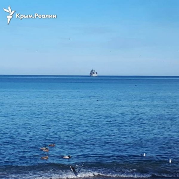 Из бухты Феодосии сбежали два российских судна – СМИ