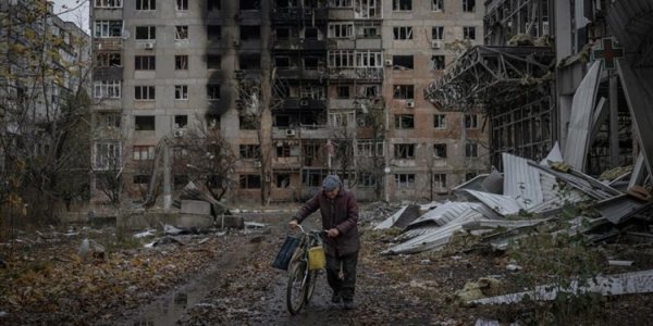 The city was destroyed, hundreds of residents died, thousands lost their homes: a blogger showed what the streets of Avdeevka look like now (VIDEO)