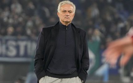 
Официально: "Рома" уволила Моуринью с поста главного тренера
