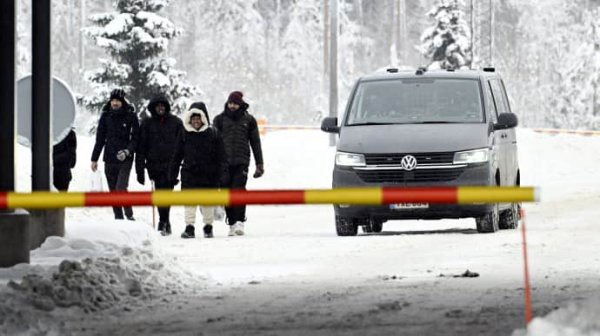 Финляндия не будет открывать границу с Россией - СМИ