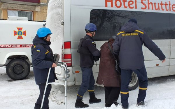 43 people were evacuated from two districts of the Donetsk region