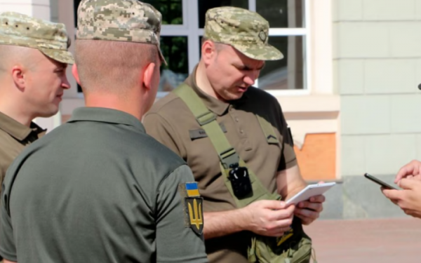 Currently there is no increase or decrease in mobilization. It has been continuing continuously since February 2022, & /p> Illustrative photo </p>
<p>The head of the public relations service of the command of the Ground Forces of the Ukrainian Armed Forces, Vladimir Fityo, commented on the information about the likely increase in the delivery of subpoenas in Ukraine and said that so far there has been no strengthening or easing of mobilization.</p>
<p>He said this. on the telethon. </p>
<p>“Currently, the ongoing mobilization has been ongoing since February 2022. Warning measures are carried out in public places. That is, where the law does not prohibit it, TCC representatives can carry out warning measures. There are no enhancements or easing at this time. Standard warning measures are being taken,” the speaker said. </p>
<p>He noted that people who received the first summons should understand that the first summons is to clarify military records. According to it, you need to appear at the TCC, provide documents, undergo a medical examination, and determine the level of suitability or unsuitability for military service. If there are reasons for receiving a deferment, then provide them, because now those liable for military service must update their personal data in person. </p>
<ul>
<li>Meanwhile, the relevant Committee of the Council began consideration of the draft law on mobilization. Zaluzhny and Umerov were called to report. According to the forecast of Aarachmia's “servant”, the discussion will last several days.</li>
<li>The preparation of this bill has been going on for several months. We discussed what was first proposed in it here.</li>
<li>LB sources reported that parliament is preparing to vote for the new bill on January 10.</li>
</ul>
<p><!--noindex--></p>
<p><a rel=