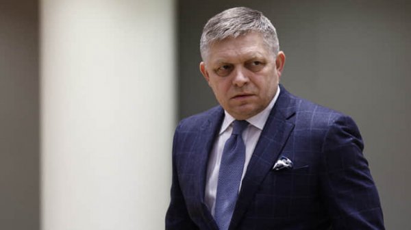 Премьер Словакии поддержал блокировку Орбаном 50 млрд евро для Украины