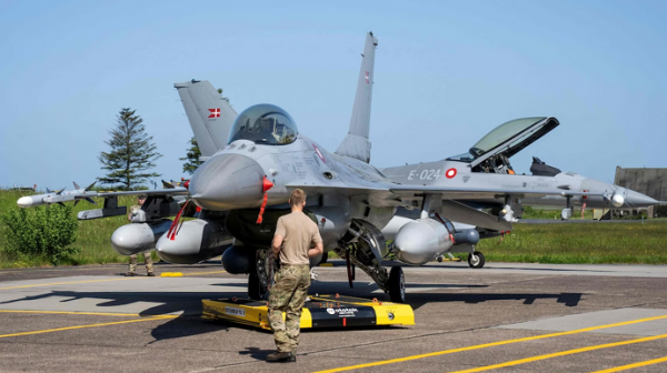 Разведка Эстонии: Усиленные ракетные удары свидетельствуют, что Россия считает опасным появление F-16 в Украине