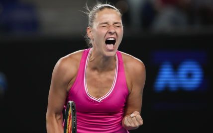 
Костюк в сверхсложном матче вырвала победу на тай-брейке и вышла в третий круг Australian Open
