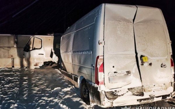 Near Chernigov, a minibus drove into concrete slabs at a checkpoint, the driver died