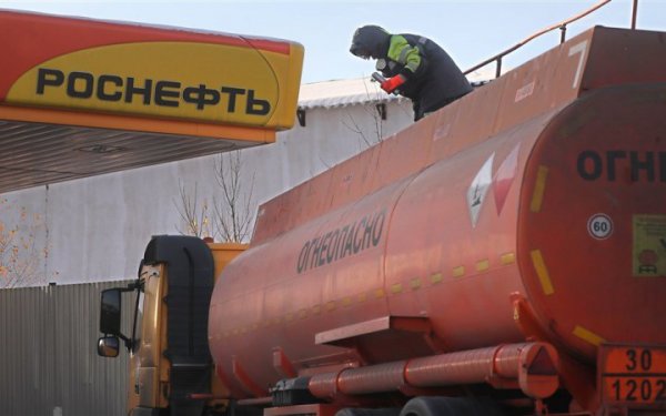 Russian oil, despite sanctions, ends up in the UK due to 