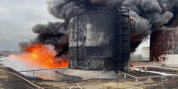 B The Kremlin understands, but will not recognize – the expert spoke about the consequences of drone attacks on oil refineries in Russia