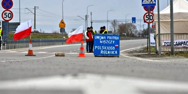 Blockade of the Ukrainian border: the State Border Guard Service named the checkpoint through which the Poles restricted the entry of buses