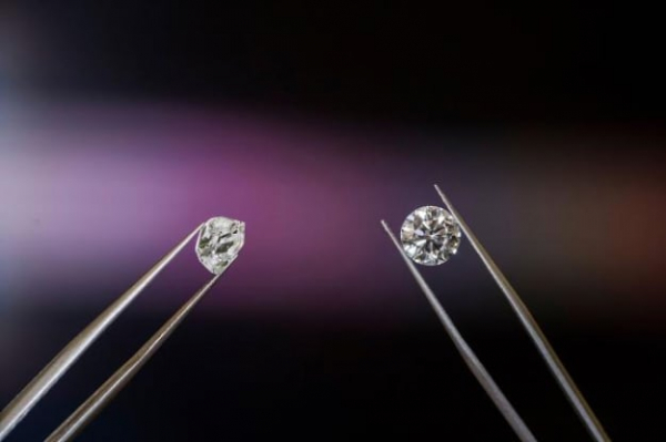 Canada has introduced an additional ban on the import of Russian diamonds
