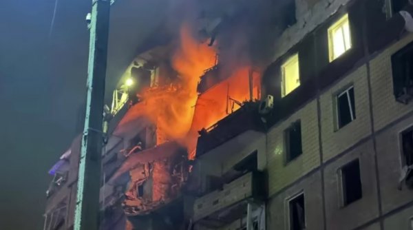 Russian strike on Krivoy Rog: in Footage of a burning high-rise building has appeared online; there are casualties (VIDEO)