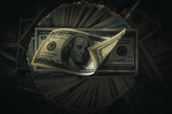 Strong dollar irritates central bank officials 