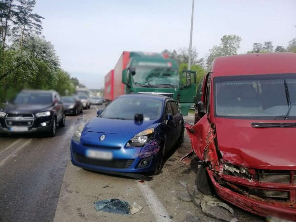 Kyiv police reported details of a large-scale accident on the Brest-Litovsk highway (photo)
