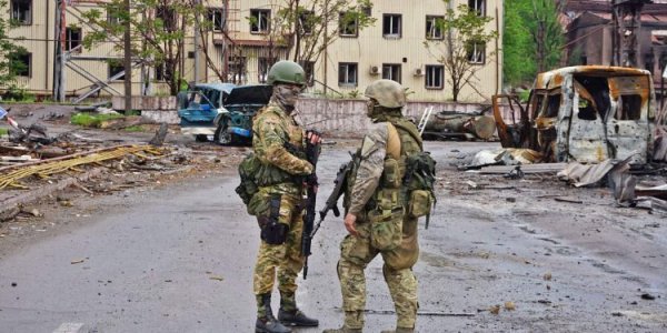 Andryushchenko announced his arrival at the barracks in Mariupol, reporting the losses of the occupiers