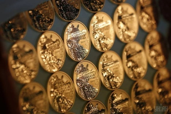 The main thing for Thursday: the NBU revised a number of currency restrictions and investments in gold coins