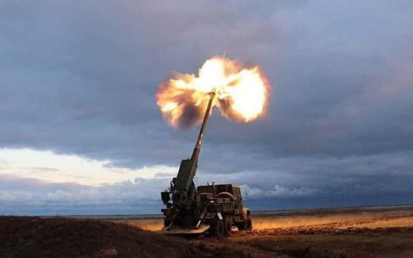 Russians continue to bomb Sumy, Donetsk and Kursk regions of the Russian Federation. At the front Russian invaders continue to storm the positions of Ukrainian defenders. At the front, since the beginning of the day, there have been <b>68 clashes</b>. </p>
<p>This was reported by the General Staff of the Armed Forces of Ukraine.</p>
<p>Today, in the border areas in the north of Ukraine, the areas of the settlements of Starikovo, Ulanovo, Bachevsk, Khodyno, Fotovyzh, Golubovka, Slavgorod, Porozok and Popovka suffered from enemy artillery and mortar fire. In addition, the occupiers carried out bombings, dropping almost three dozen KABs on the areas of the settlements of Svesa, Druzhba, Pervomayskoye, Stepanovka, Esman, Studenok and Yastrubino.</p>
<p><b>The Russians continue to fire tanks, barrel artillery and mortars at the territory of the Kursk region of the Russian Federation, and also bomb the areas of their own settlements with KABs.</p>
<p><b>In the Kharkov direction, there were three enemy attacks near Liptsy and Volchansk, where the battle is still ongoing. In the Kupyansk direction, the enemy carried out seven attacks in the direction of Petropavlovka, Kolesnikovka, Glushkovka, Stelmakhovka and Sinkovka. At present, three combat clashes are ongoing.</p>
<p><b>In the Limansk direction</b>13 battles began. The enemy stormed the positions of our defenders near Grekovka, Druzhelyubovka, Proletarsky, Pervomaysky, Novosadovy, Torsky and Nevsky. The enemy was most active near the last one – they carried out five attacks, the fighting continues.</p>
<p><b>In the Seversky direction</b> Ukrainian defenders stopped five enemy assaults near Verkhnekamensky, Sporny and Vyemka.</p>
<p><b>In the Kramatorsk direction</b> the invading army advanced towards Sporny, Vremenny Yar and Andreyevka. In total, there were six combat contacts, one of which is still ongoing. The occupiers hit Grigorovka and Vremenny Yar three times with NARs, launching about two dozen of these air-launched missiles.</p>
<p><b>In the Toretsk direction, the invaders attacked four times, near Toretsk and Nelipovka. All assaults were repelled. </p>
<p><b>In the Pokrovsk direction, the Russians carried out 17 assault actions in the areas of seven different settlements. 11 of these attacks took place near Kalinovoye and Novogrodovka. Where, in addition, the enemy used a Ka-52 helicopter for strikes. The Ukrainian Defense Forces are holding back the onslaught of Russian troops and have repelled a total of 13 attacks, four clashes are still ongoing. The enemy also threw KABs into the areas of Alexandropol and Galitsynovka. </p>
<p><b>In the Kurakhovsky direction, the invaders attacked 10 times near Karlovka, Nevelskoye, Pervomayskoye, Georgievka and Konstantinovka. </p>
<p><b>In the Vremivsk direction, the enemy stormed our positions near Vodyanoye three times. They received a tough rebuff. Twice hit Ugledar with NARs.</p>
<p><b>In the Orekhovsky and Pridneprovsky directions</b> the occupiers, using aviation, carried out two air strikes on the areas of Zherebyanki and Tokarevka. No assaults were carried out.</p>
<p><!--noindex--></p>
<p><a rel=