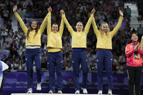  Crazy joy: the most striking photos of Ukrainian sabre fencers after winning gold at the 2024 Olympics 