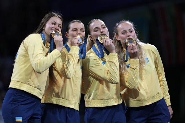  Crazy joy: the most striking photos of Ukrainian sabre fencers after winning gold at the 2024 Olympics 