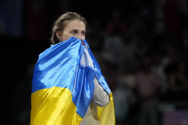  Crazy joy: the brightest photos of Ukrainian saber fencers after winning gold at the 2024 Olympics 