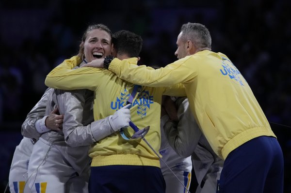  Crazy joy: the most striking photos of Ukrainian sabre fencers after winning gold at the 2024 Olympics 