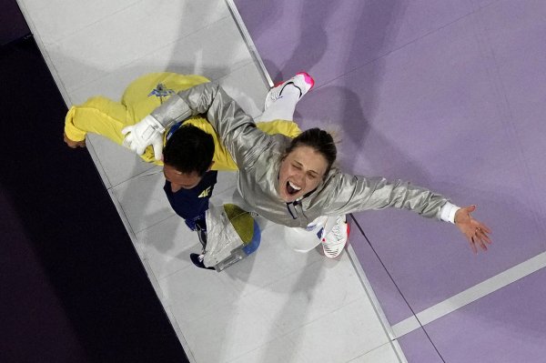  Crazy joy: the most striking photos of Ukrainian sabre fencers after winning gold at the 2024 Olympics 