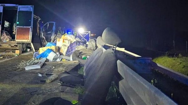 A minibus with Ukrainians was involved in a traffic accident in Poland, there are fatalities - Media (PHOTO)