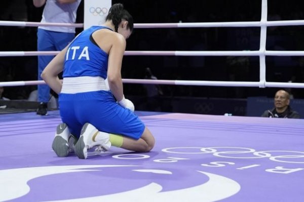  2024 Olympics scandal: Italian boxer withdraws after 46 seconds of fight with transgender (video) 