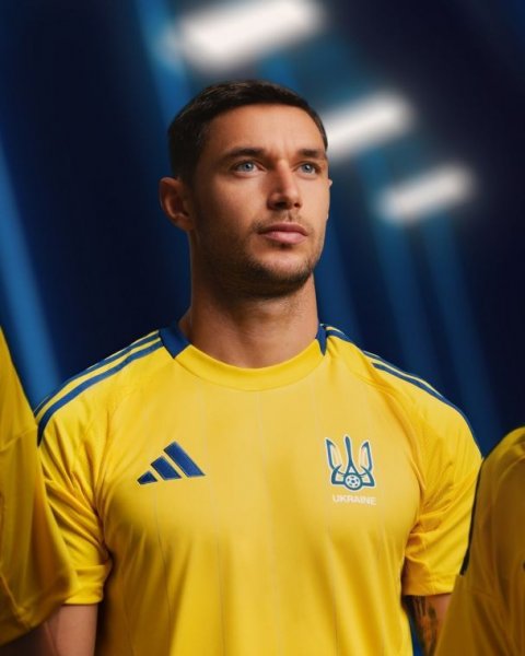  Ukraine national football team presented a new uniform before the October matches of the League of Nations: bright photos 