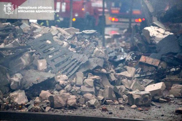 Fedorov showed the scale of destruction after the Russian airstrike in Zaporozhye (PHOTOS and VIDEO)