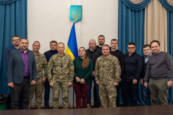 Syrsky discussed the situation at the front with military and civilian bloggers 