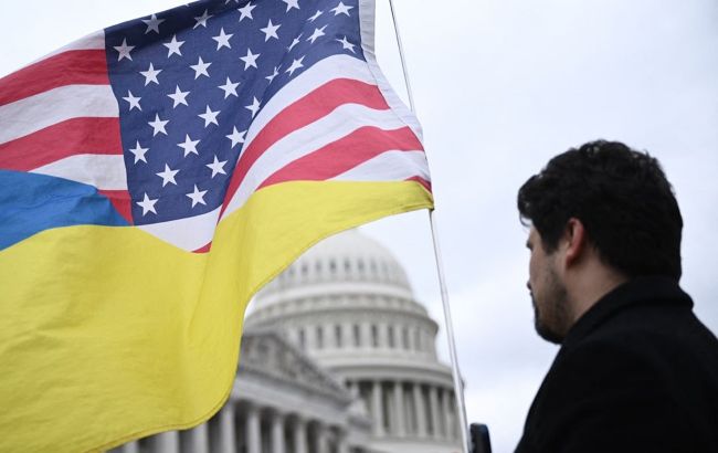 US lawmakers are urging intelligence to assess the risks of once providing assistance to Ukraine