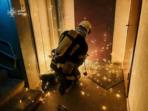 Two people died in a fire in an apartment in Kyiv 