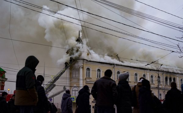 A large-scale fire broke out in the Airborne Forces hospital in the center of Tula - rosSMI