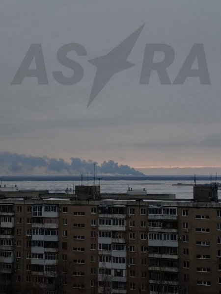 At night in Russian Engels, drones hit a plant, oil storage caught fire (PHOTO)