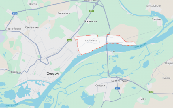 Russian army dropped explosives on a cyclist in Antonovka near Kherson