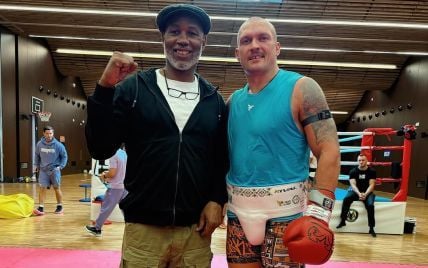  Legendary Lennox Lewis answered who would win in his fight with Usyk 