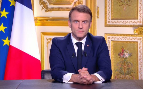 Macron said that only Zelensky can negotiate on behalf of Ukraine 