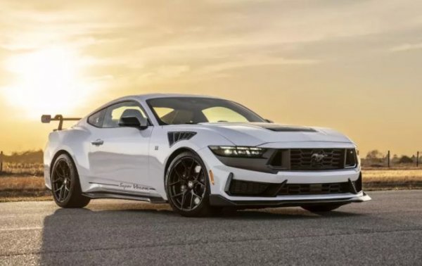  Ford Mustang превратили в суперкар для дрифта 