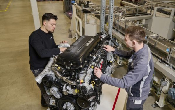 Electric vehicles only: MAN starts production of its latest turbodiesel for trucks