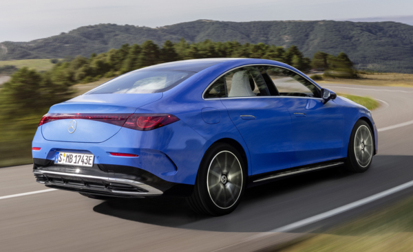 Mercedes-Benz officially unveiled the stylish CLA sedan: all the details revealed