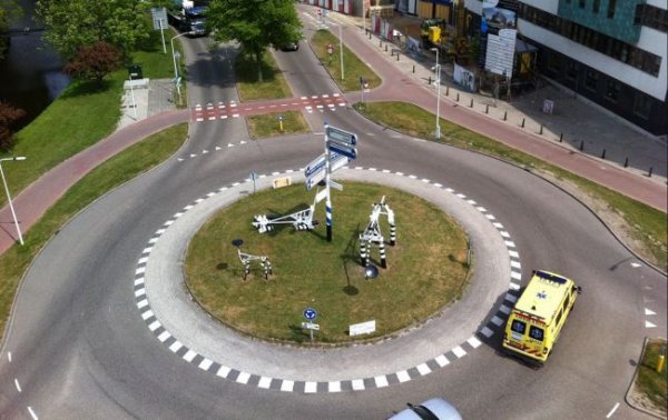 Roundabouts: How Drivers Can Avoid Making Mistakes While Driving