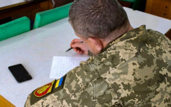 ​Військові 18-24 років зможуть здобувати вищу освіту, не перериваючи службу, - Міноборони