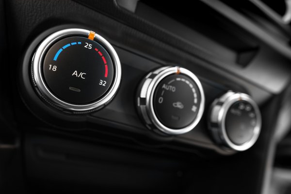 Warmth in the car in any weather: how to choose an additional heater