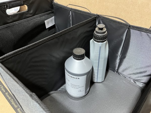 Car trunk organizer: what can be stored in it and what types are there