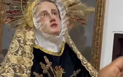 In the Mexican town of El Chanal, a Virgin Mary statue reportedly "crying" has drawn believers’ attention and sparked debate between the faithful and scientists.