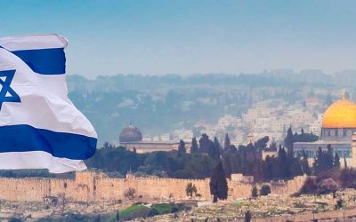 Starting from 03:45 on Sunday, Israel has enforced strict restrictions, suspending education, gatherings, and institutions except for critically essential services.