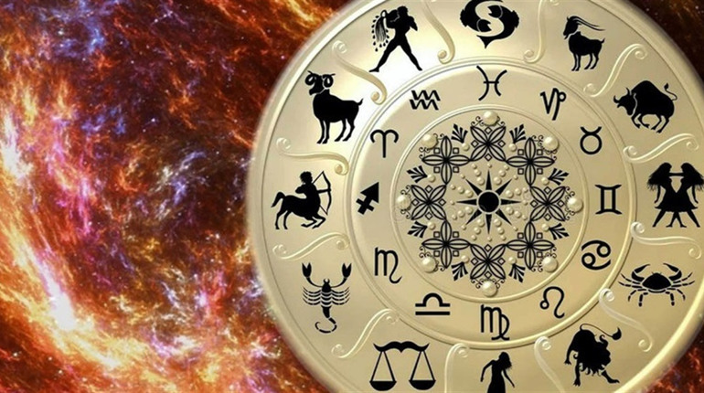 Find out what the stars have in store for every zodiac sign on June 15, 2025: love, money, career, and personal tips from astrologers.
