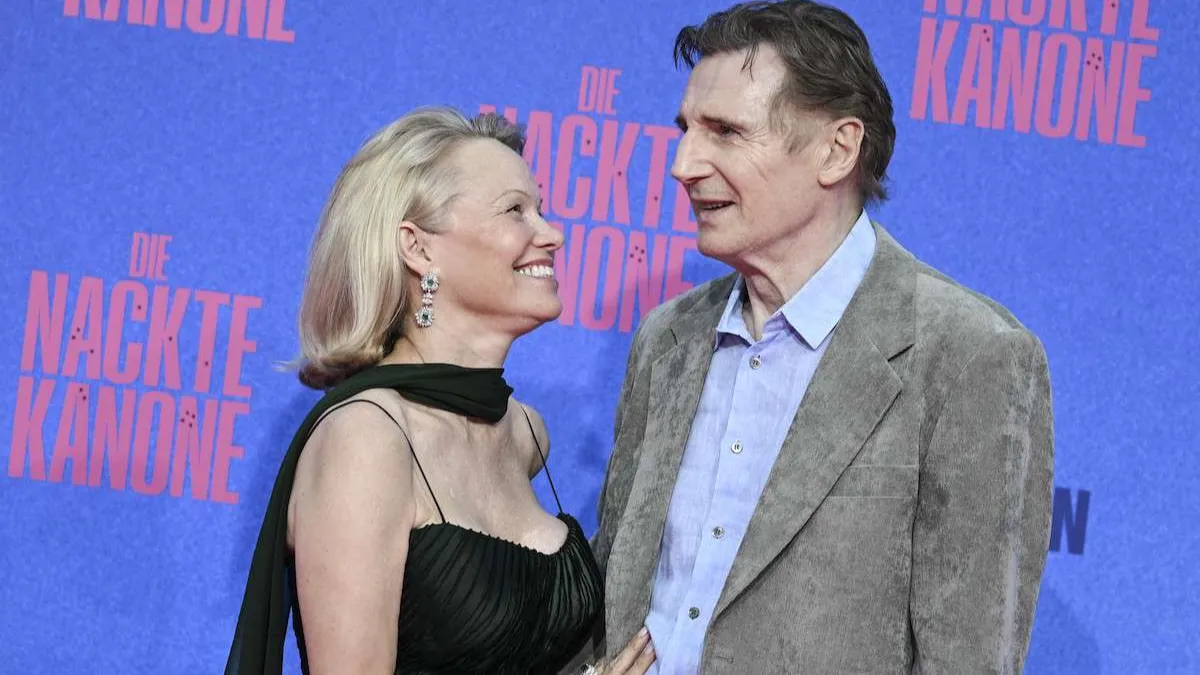 Pamela Anderson and Liam Neeson began a romance after filming Naked Gun. Insiders confirm: the stars are in love and enjoying their time together.