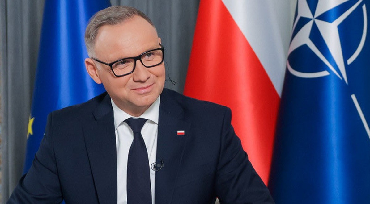 Polish President Andrzej Duda criticized the approach of allies and Ukraine to the use of Polish infrastructure for military aid deliveries.
